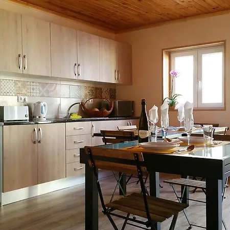 Happy House 4*
